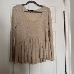 🚨LAST CHANCE Lulu's Tan Long Sleeve Peplum Top